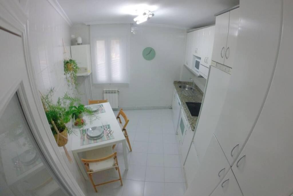 Apartamento en el centro de Mundaka EBI646 Apartment Luaran gambar